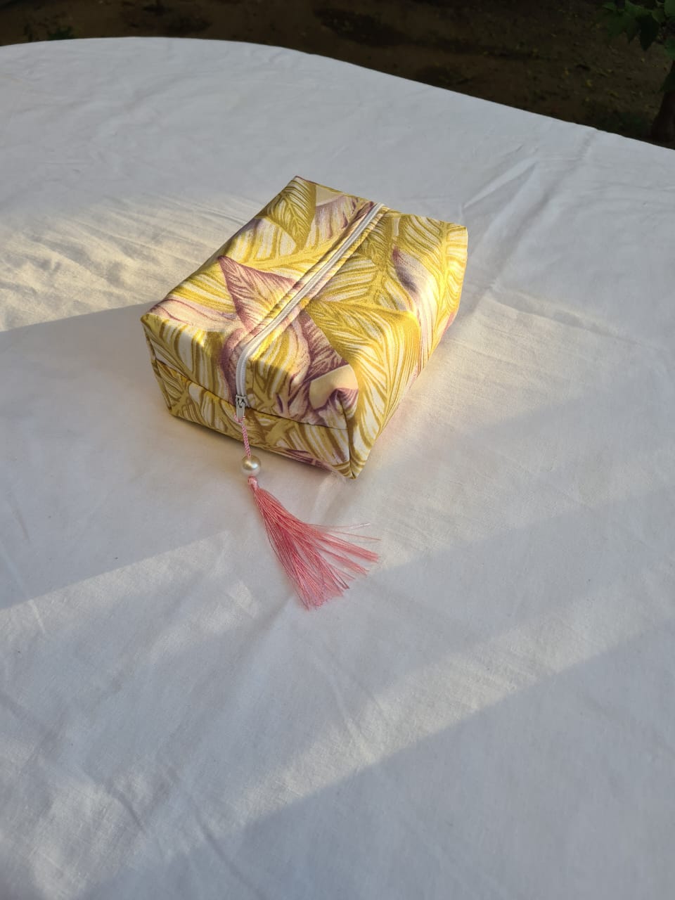 حقيبة صغيرة صناعة يدوية